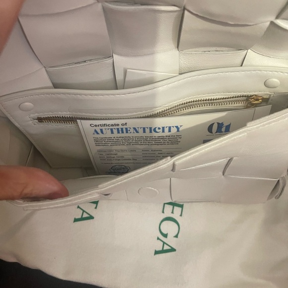 White Bottega Veneta Fringe Cassette Bag - Picture 4 of 9